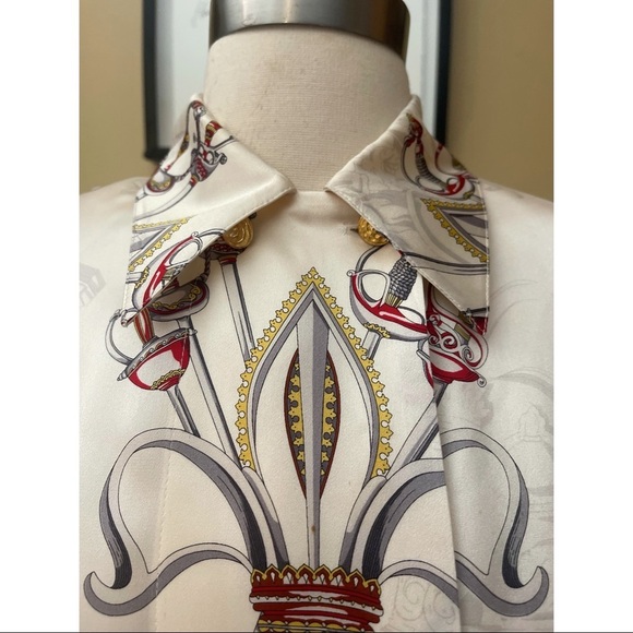 VINTAGE ESCADA Cream Silk Sword/ Fleur Print Blouse Size 34